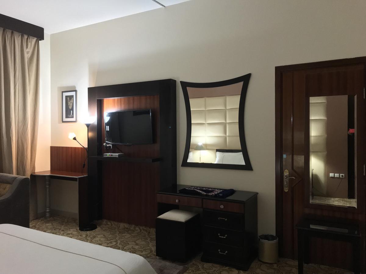 Dama Hotel Duba Екстер'єр фото
